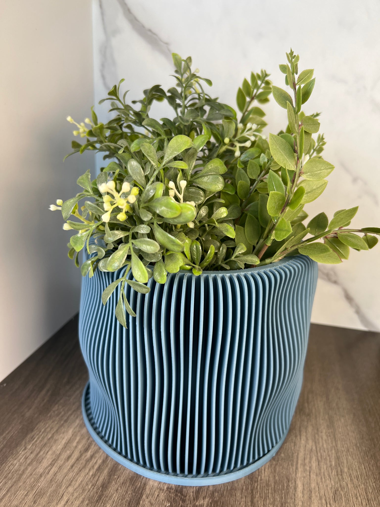 Planter for real and faux florals